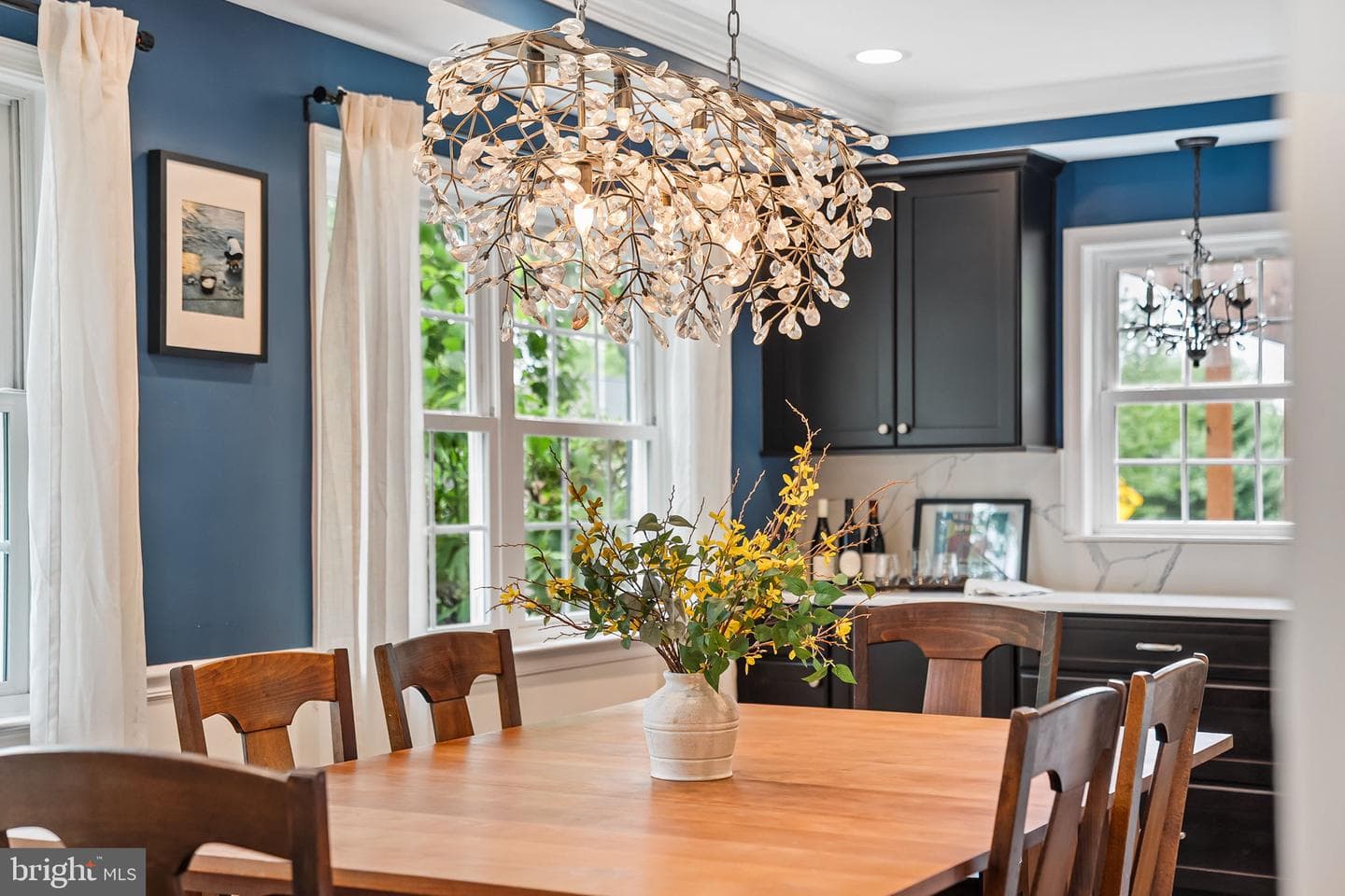211 W Greenway Boulevard W, Falls Church
