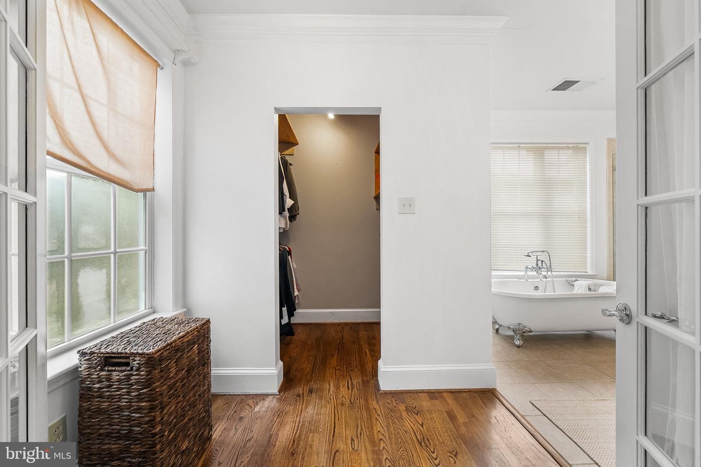211 W Greenway Boulevard W photo 25