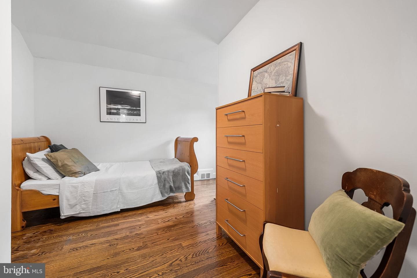 211 W Greenway Boulevard W photo 32
