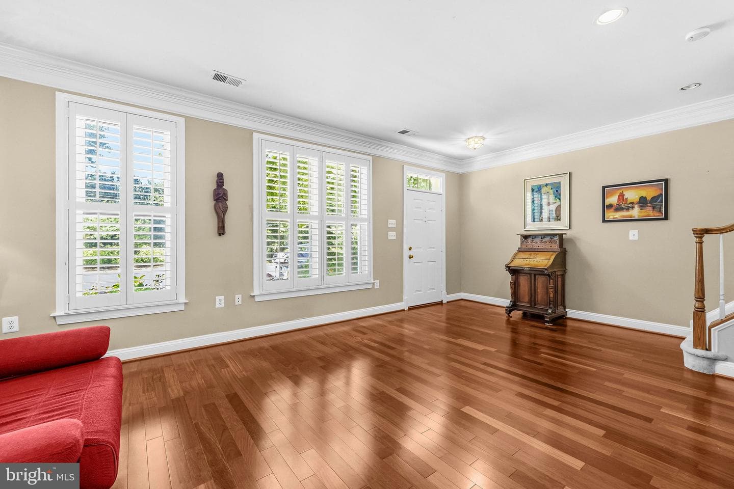 313 Hillwood Avenue photo 5