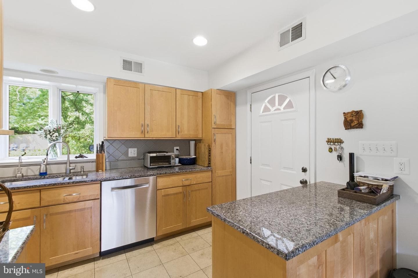 215 W George Mason Road W photo 15