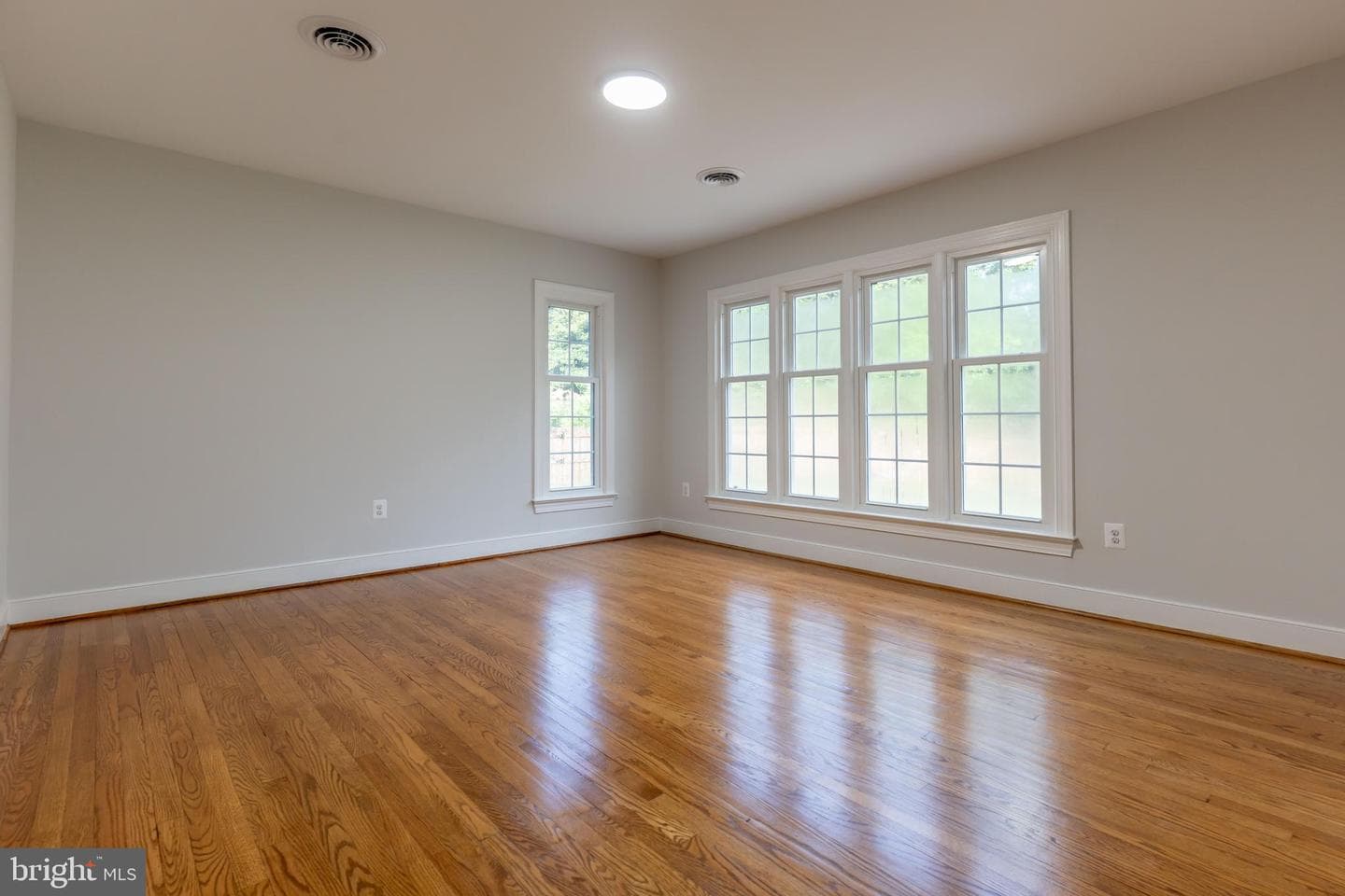 142 Woodland Road photo 26