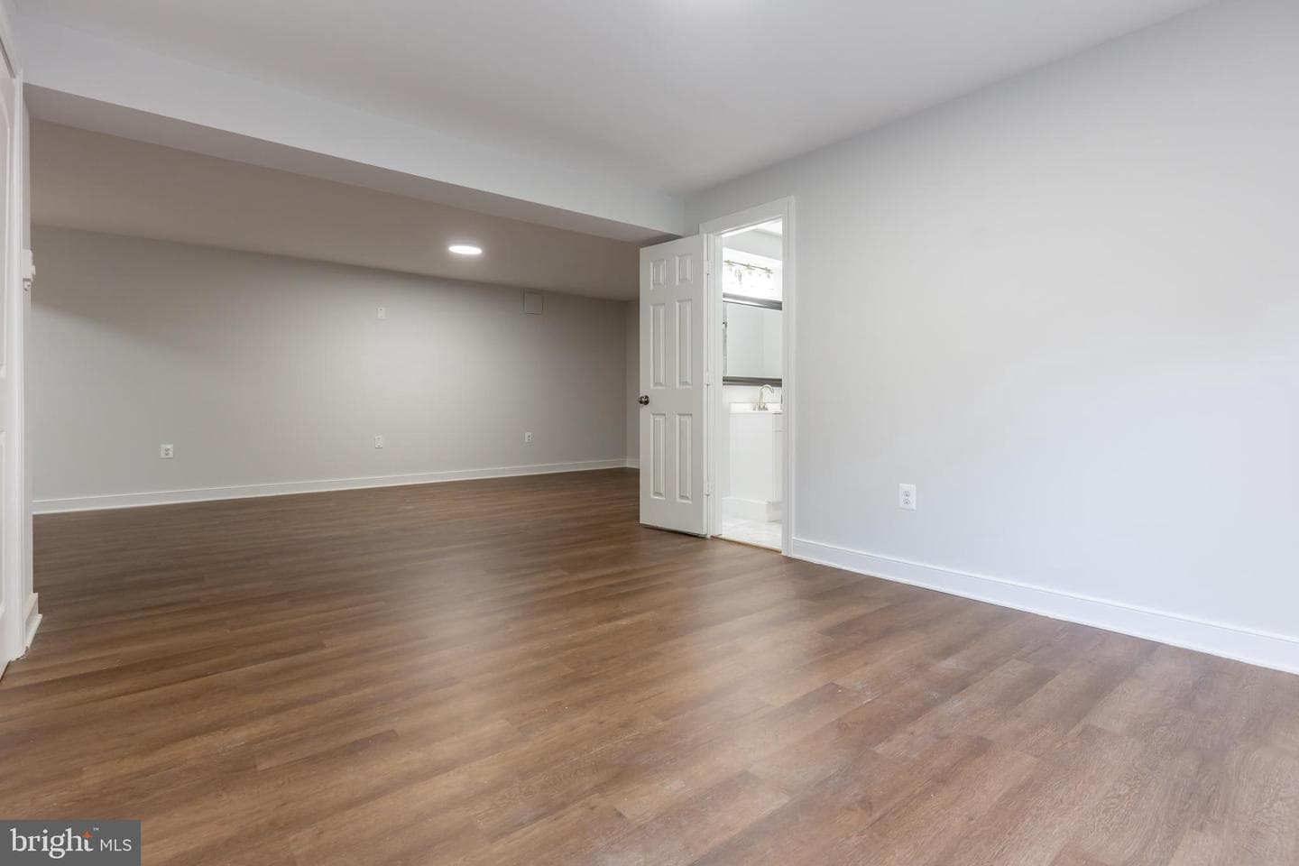 142 Woodland Road photo 42