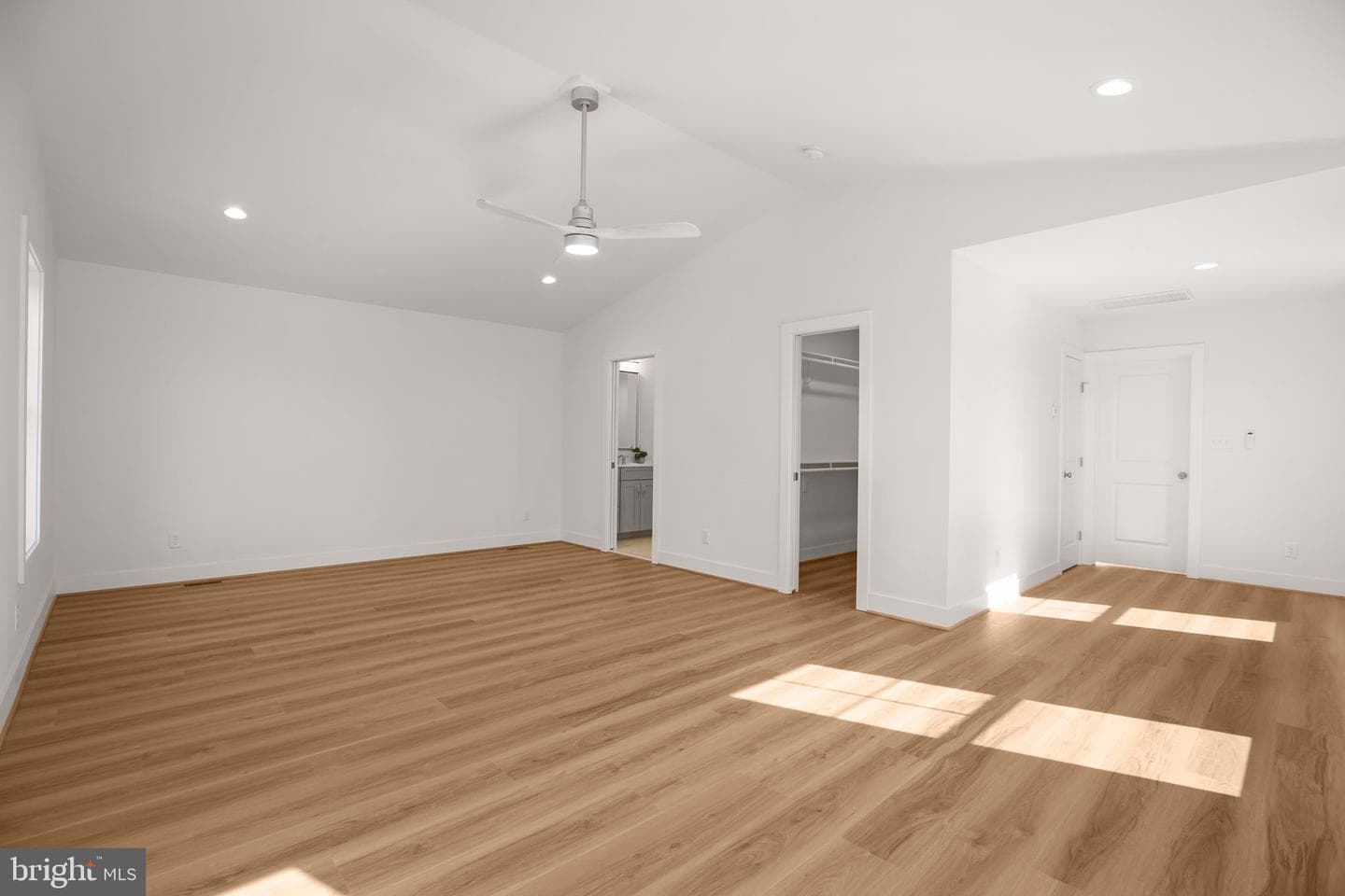 1606 Charles Street photo 36