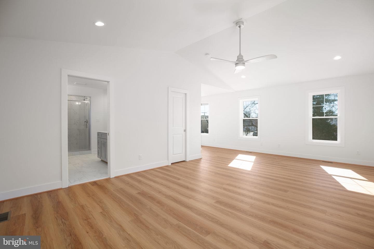 1606 Charles Street photo 37