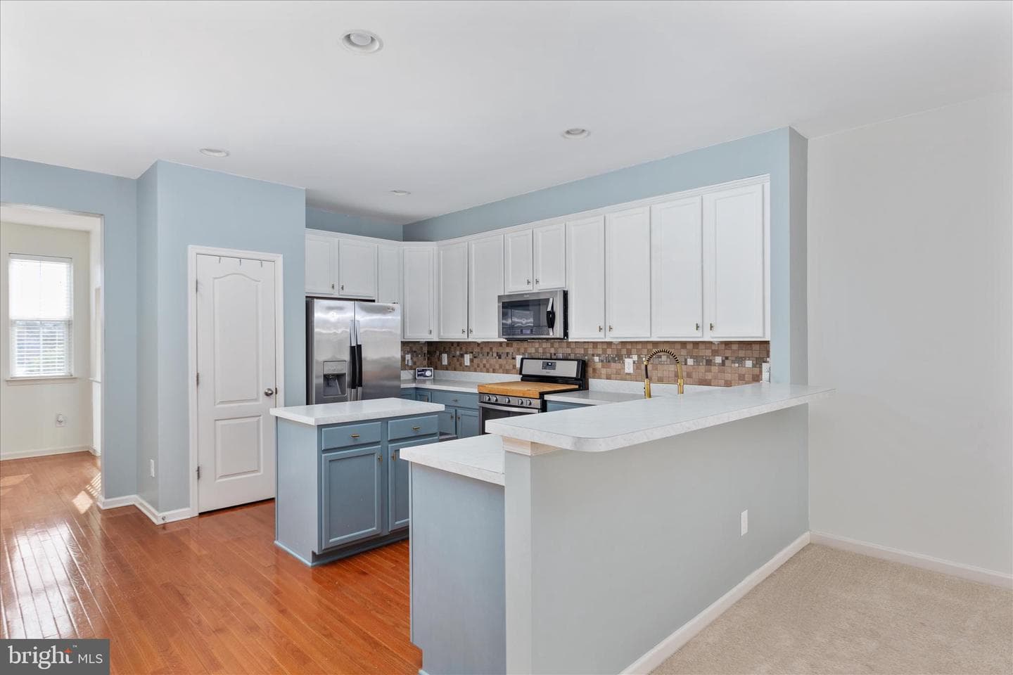 1216 Hudgins Farm Circle photo 3