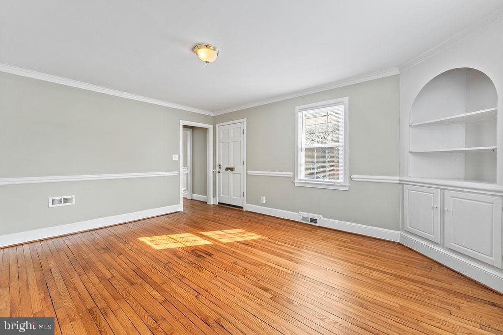 1313 Parcell Street photo 4