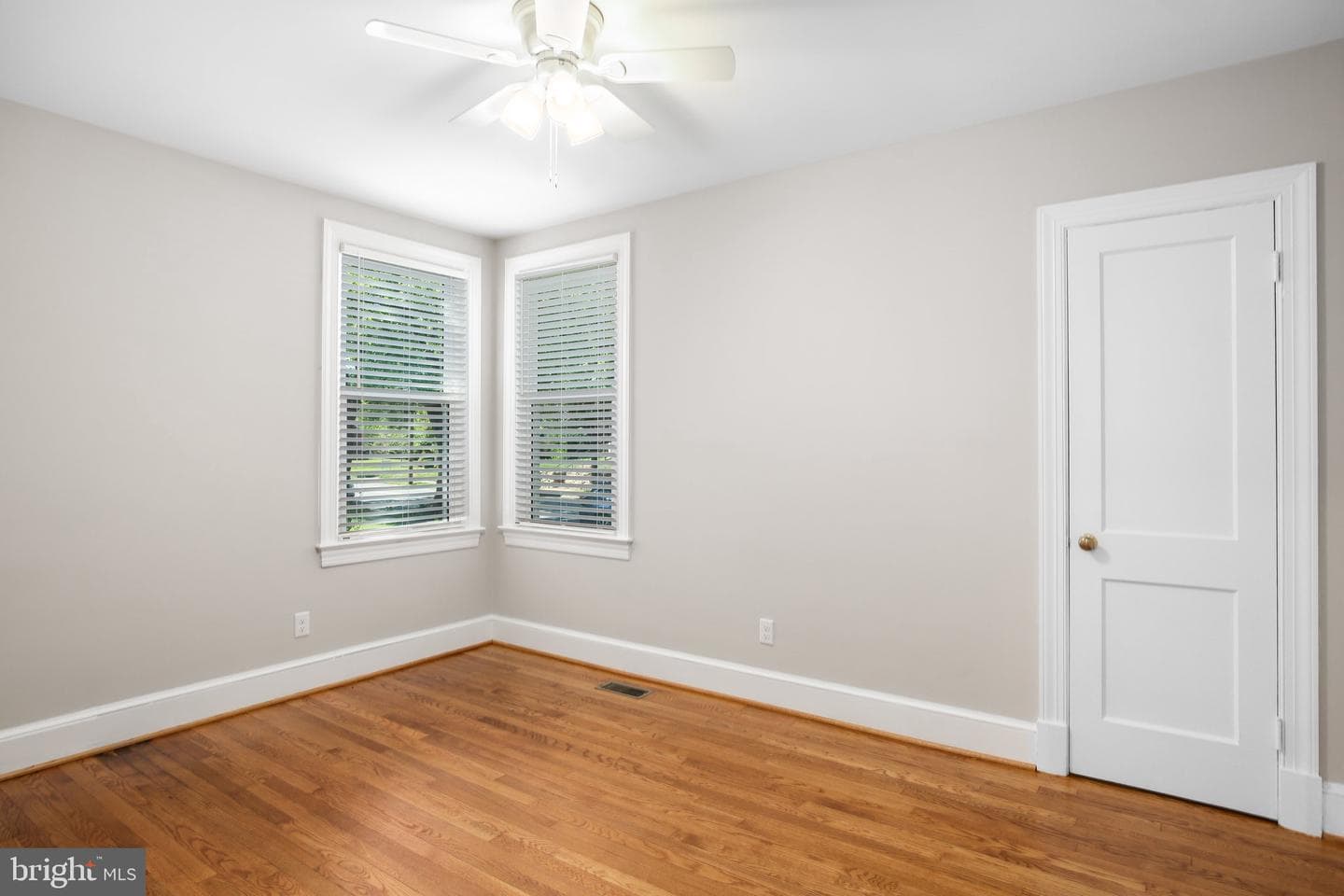 1213 Stafford Avenue photo 17
