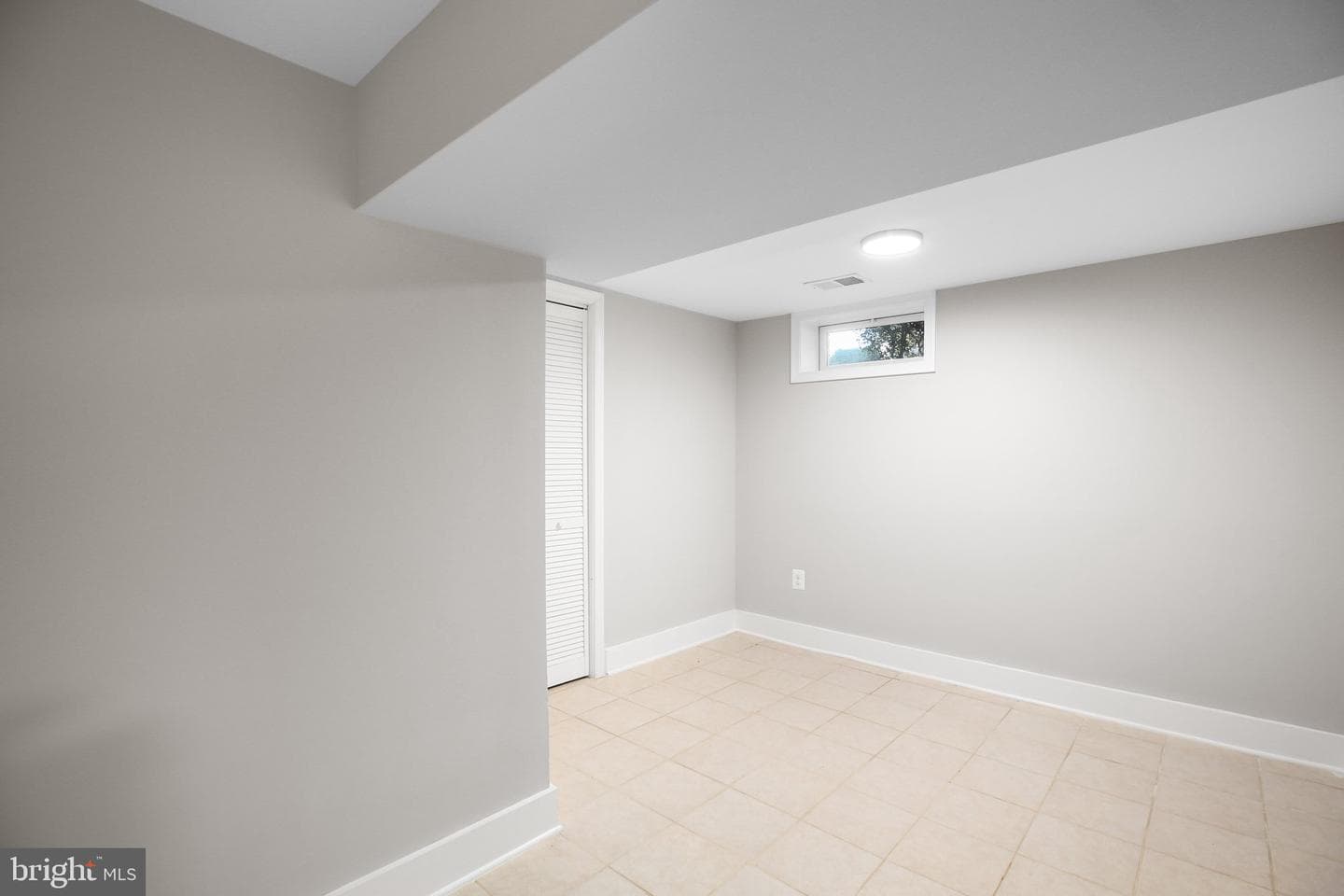 1213 Stafford Avenue photo 24