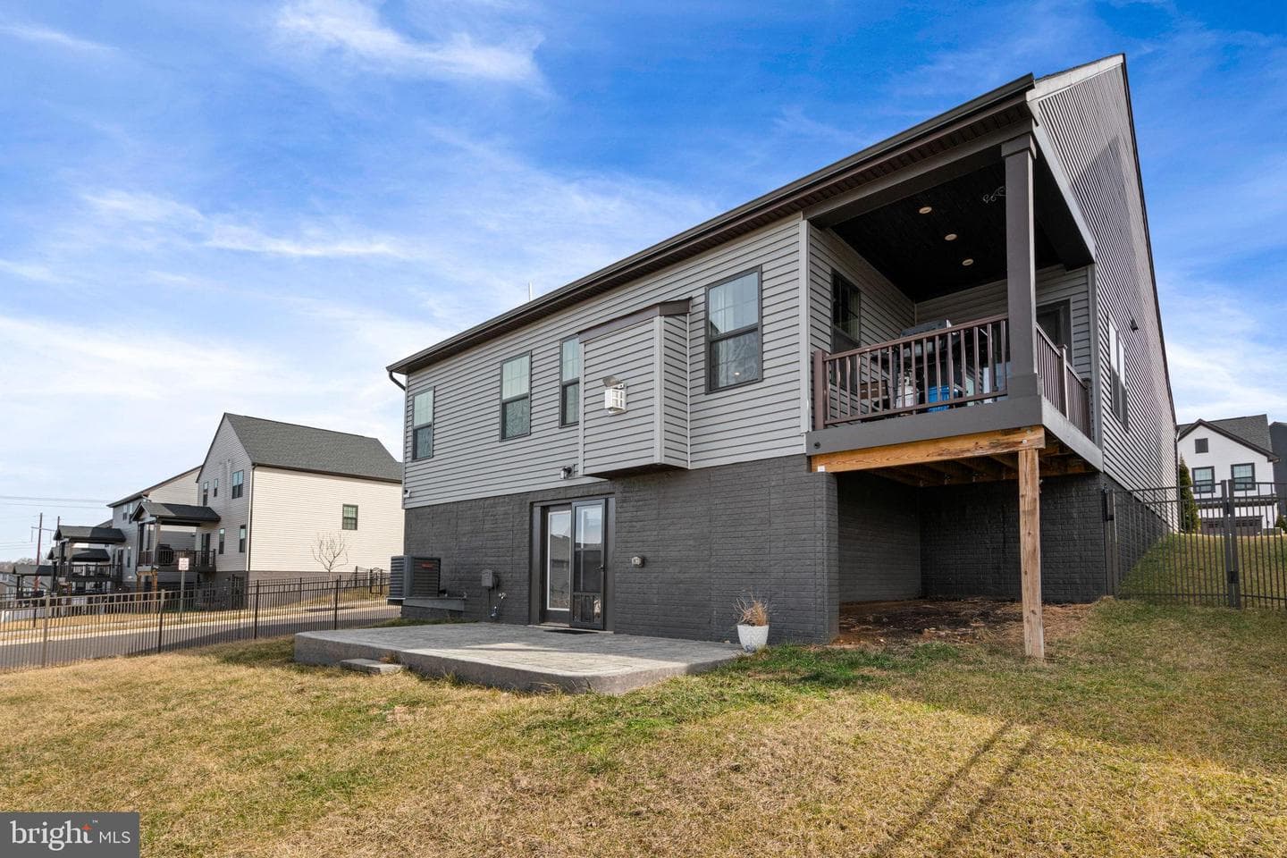 1601 Rampart Drive photo 4