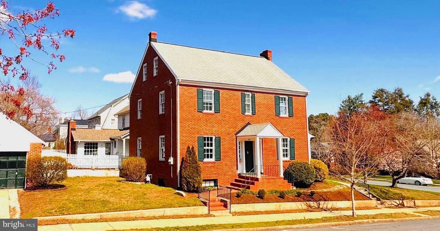 901 Monroe Street, Fredericksburg