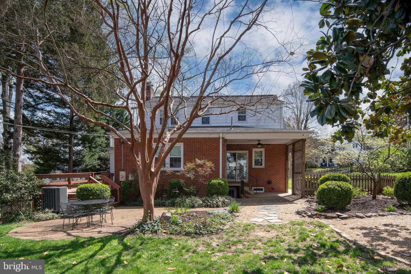 909 Mortimer Avenue photo 62