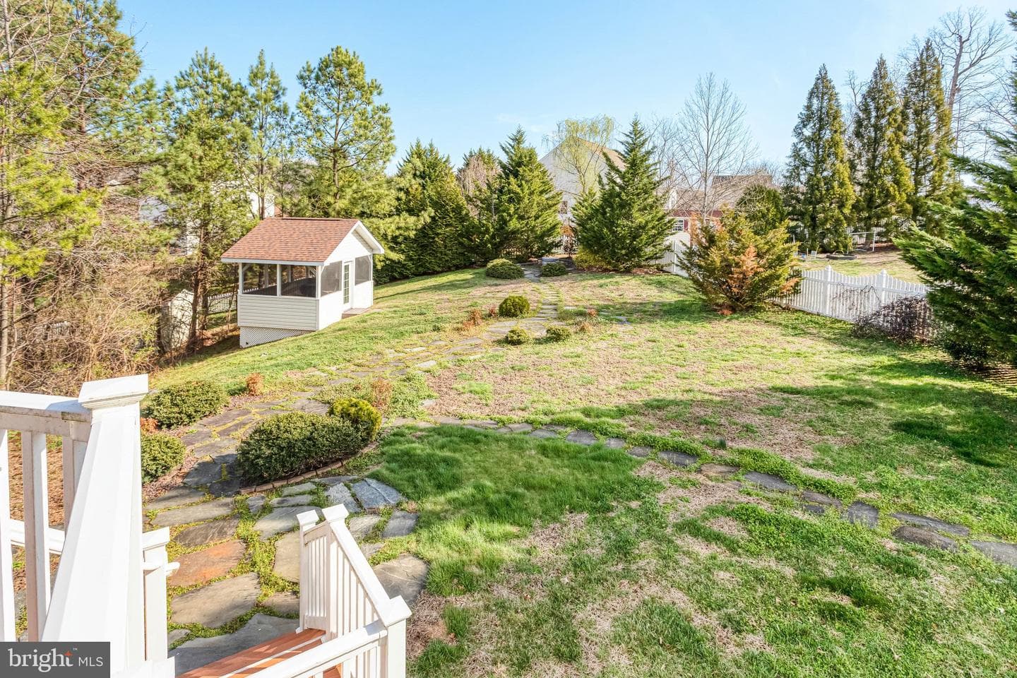 1004 Oakwood Court photo 57