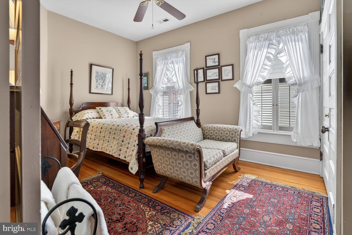 1305 Washington Avenue photo 30