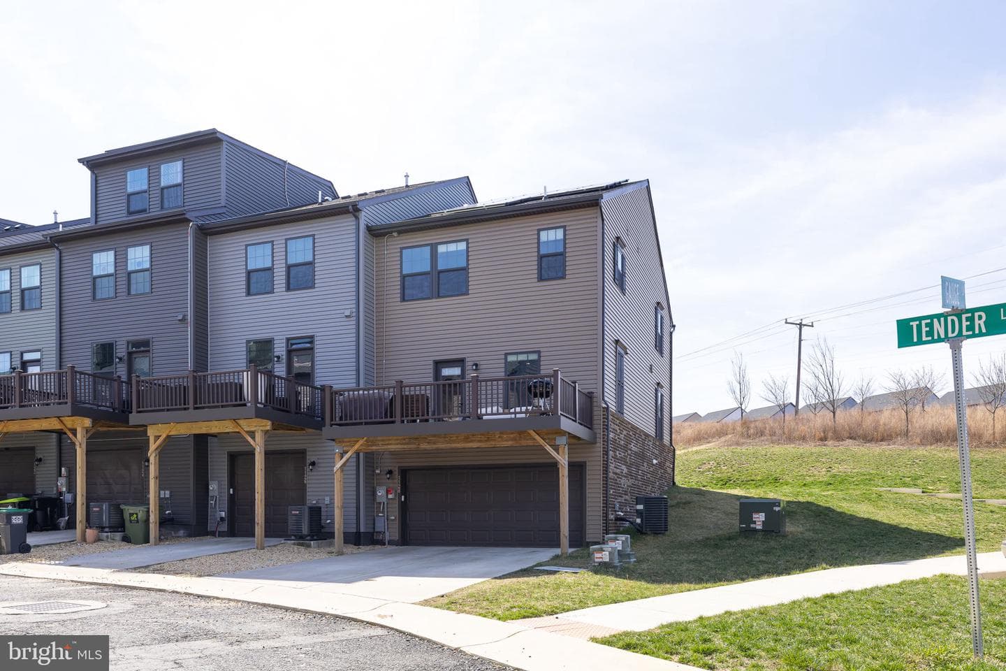 1128 Spur Lane photo 25
