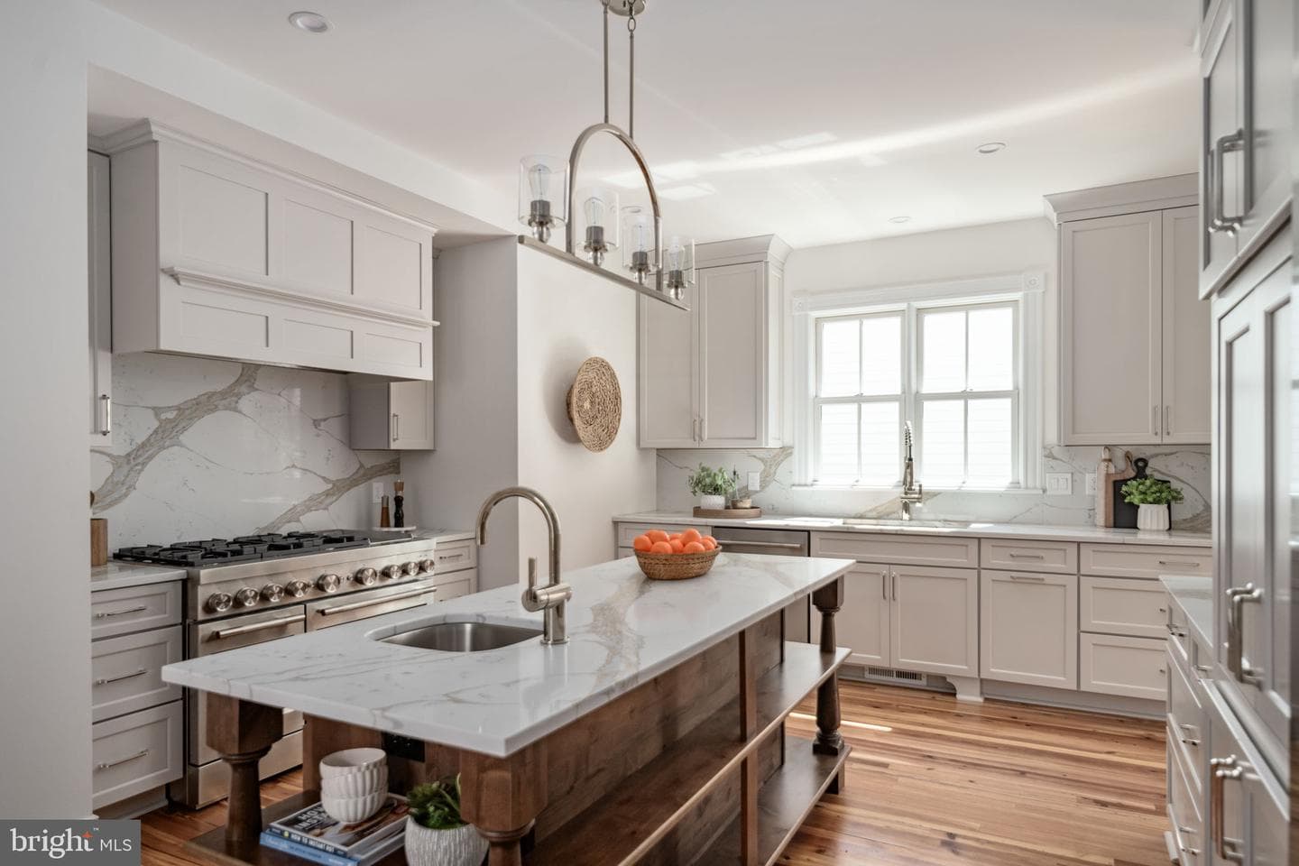 1403 Washington Avenue photo 5