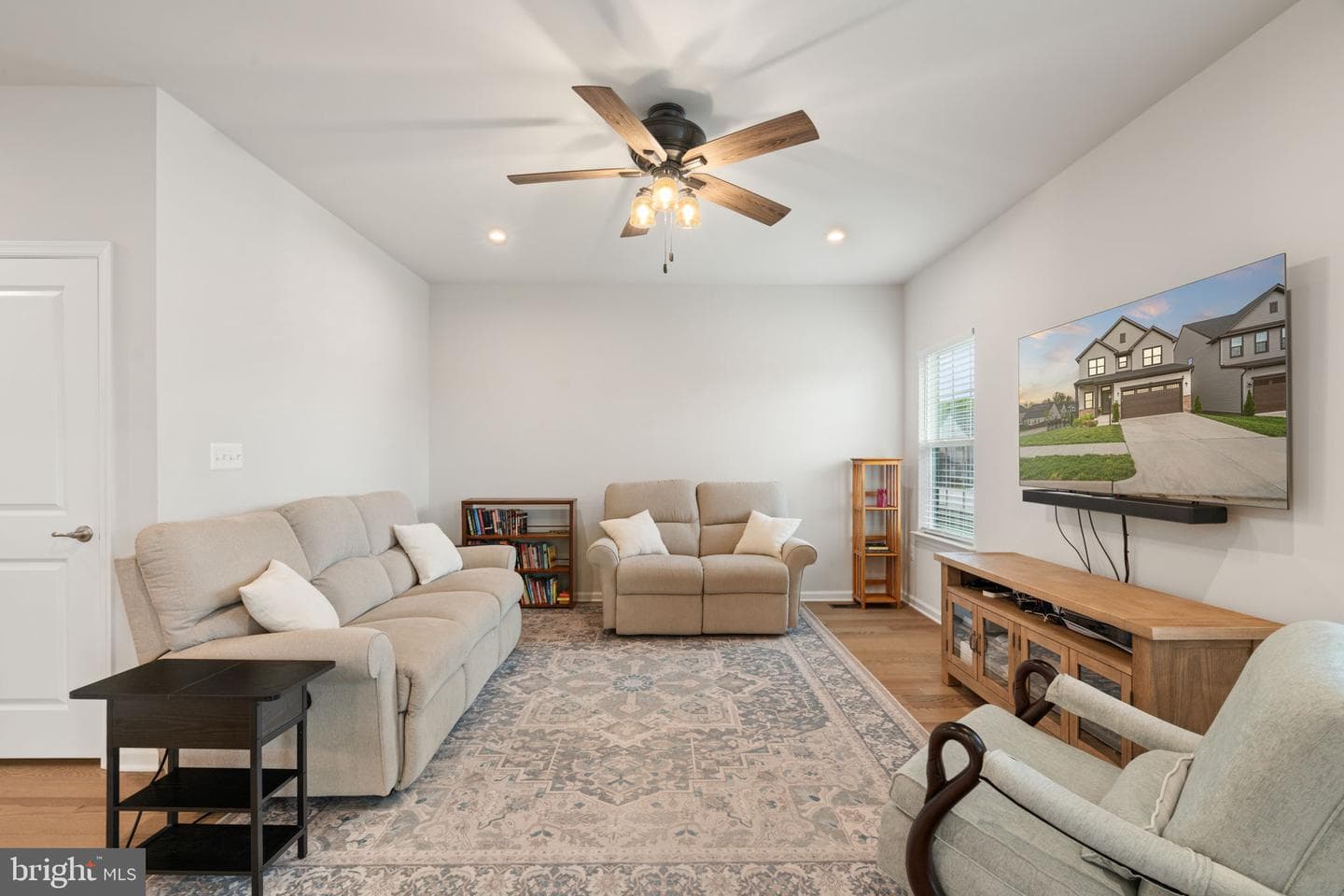 1507 Rampart Drive photo 5