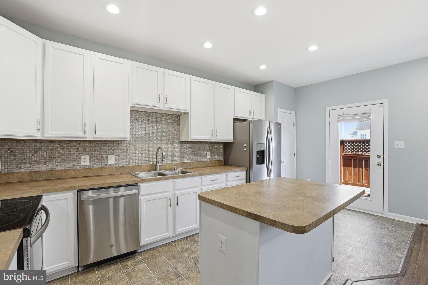 1107 Hampton Street photo 15