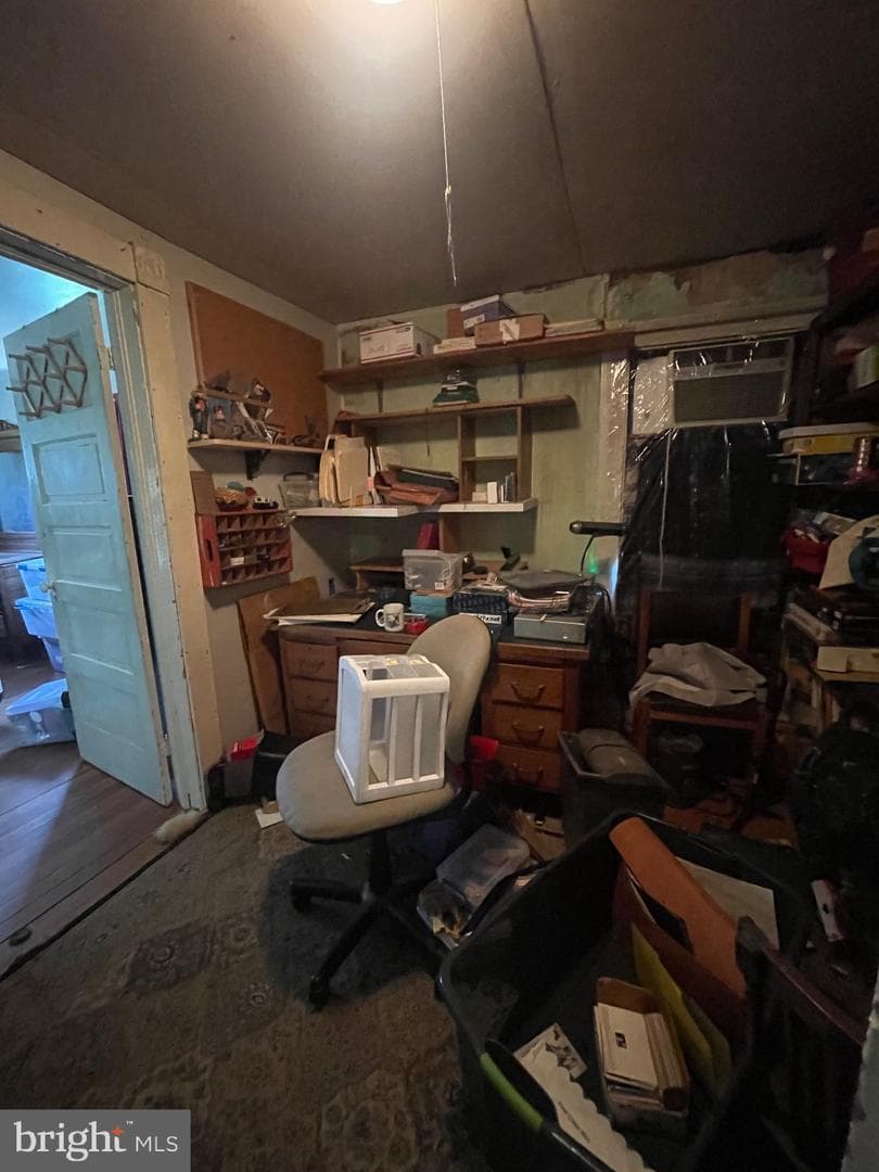 300 Prince Edward Street photo 21