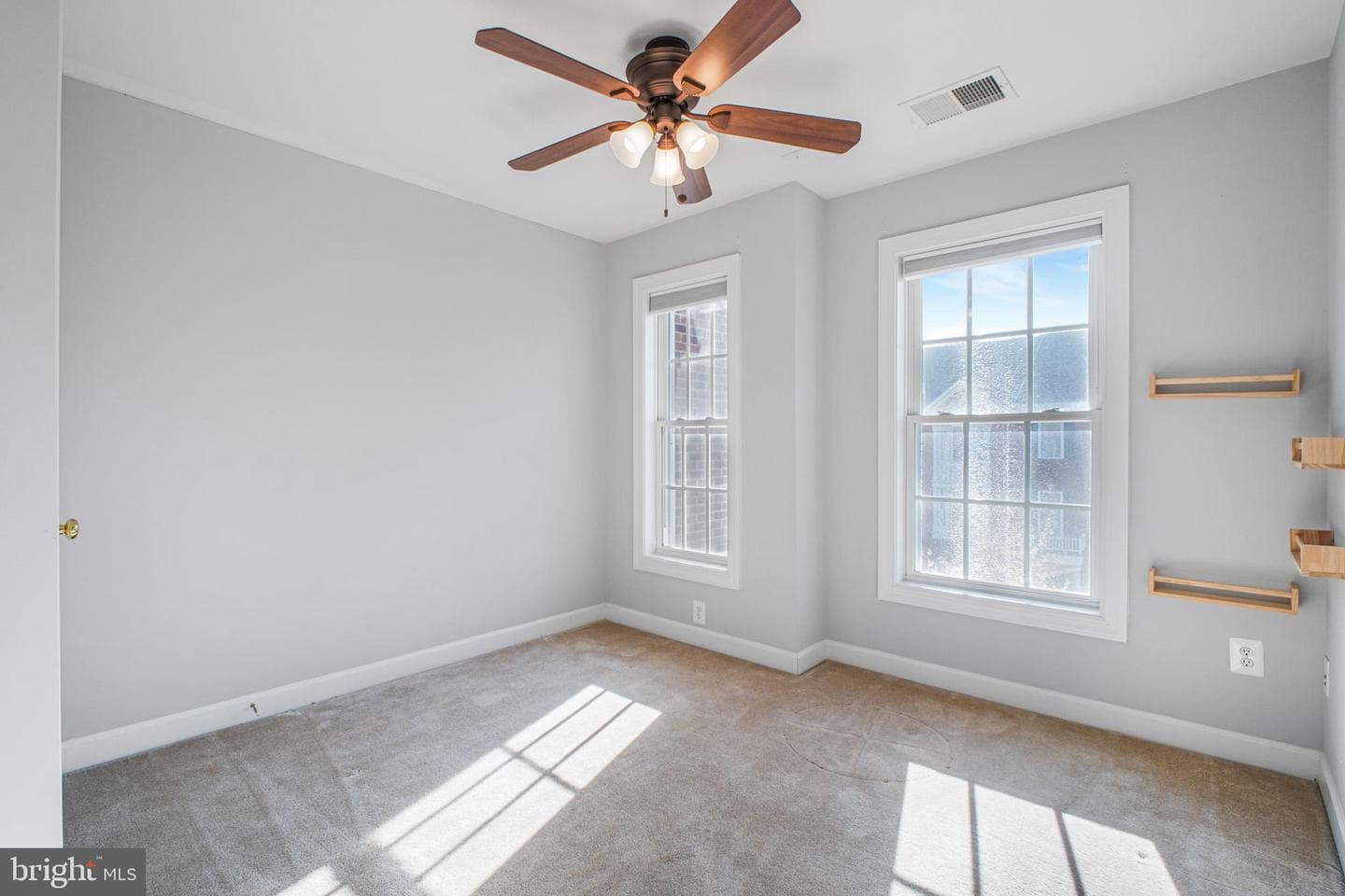 1029 Hotchkiss Place photo 40