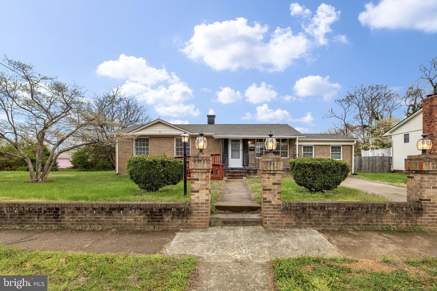 1306 Cardwell Street
