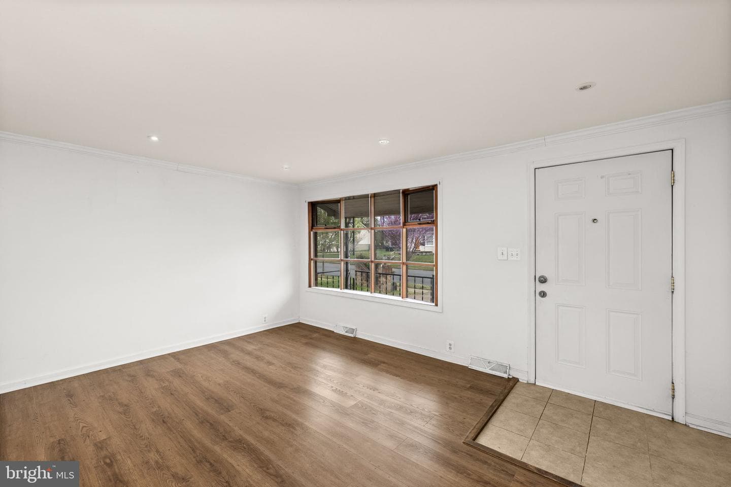 1306 Cardwell Street photo 17