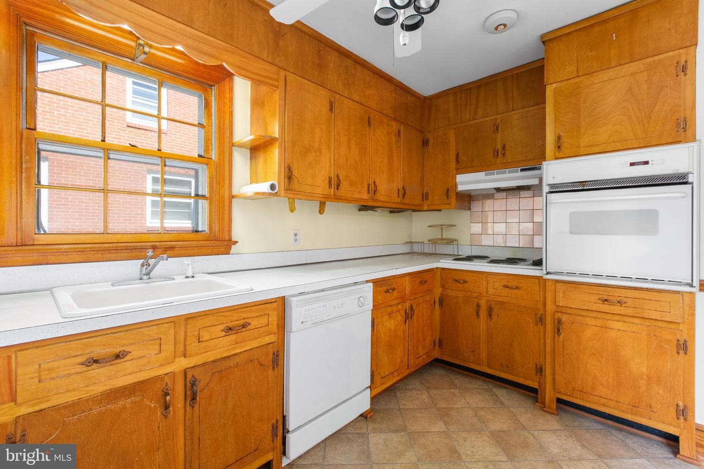 1329 Brent Street photo 18