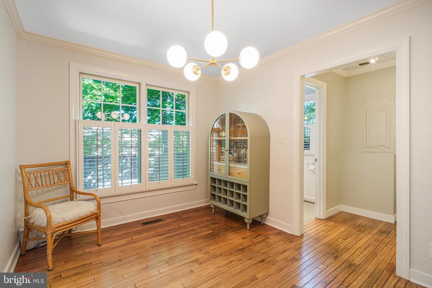 823 College Avenue #i photo 12