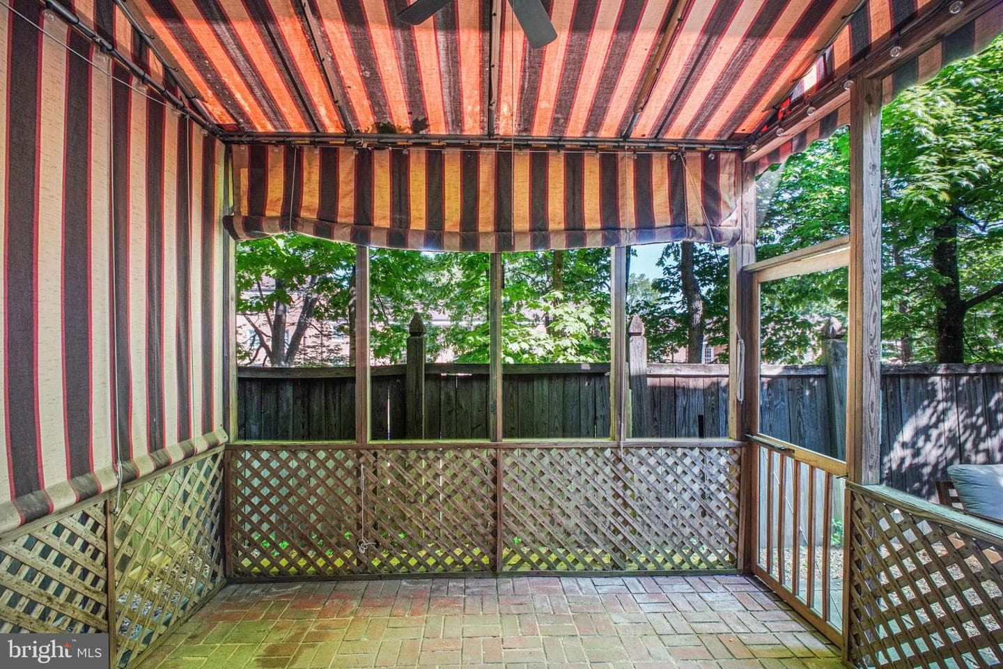 823 College Avenue #i photo 27