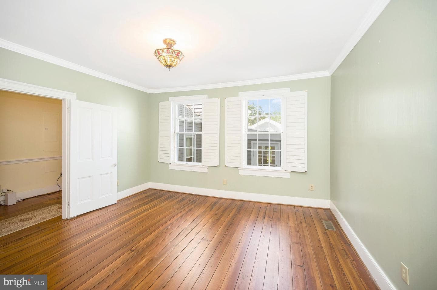 1102 Prince Edward Street photo 18