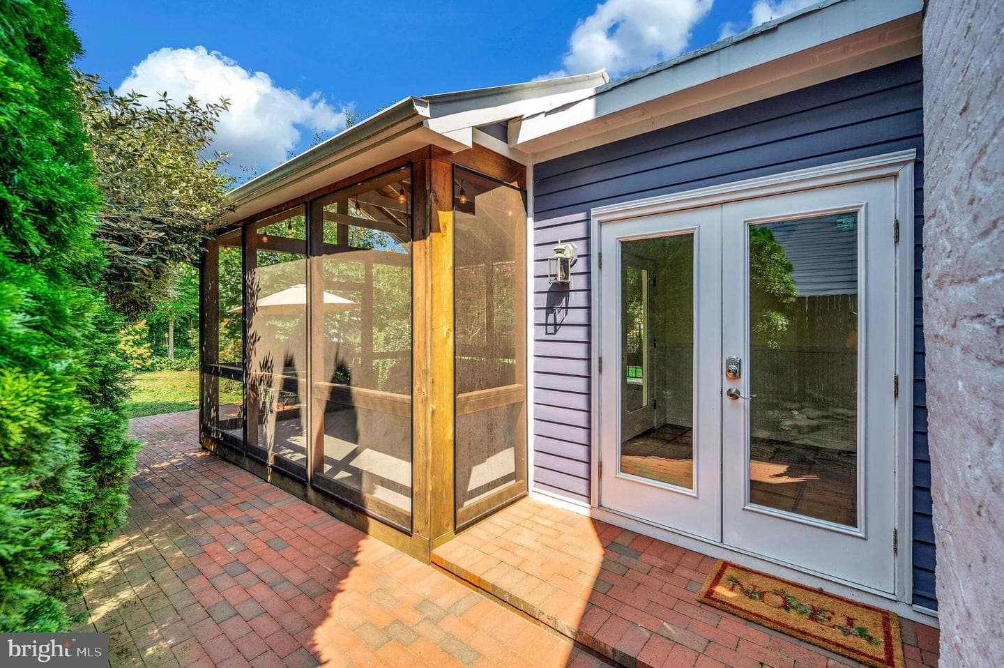 1102 Prince Edward Street photo 57