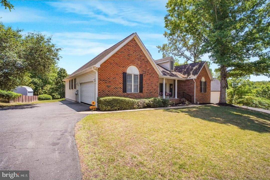 109 Huntington Hills Lane photo 2