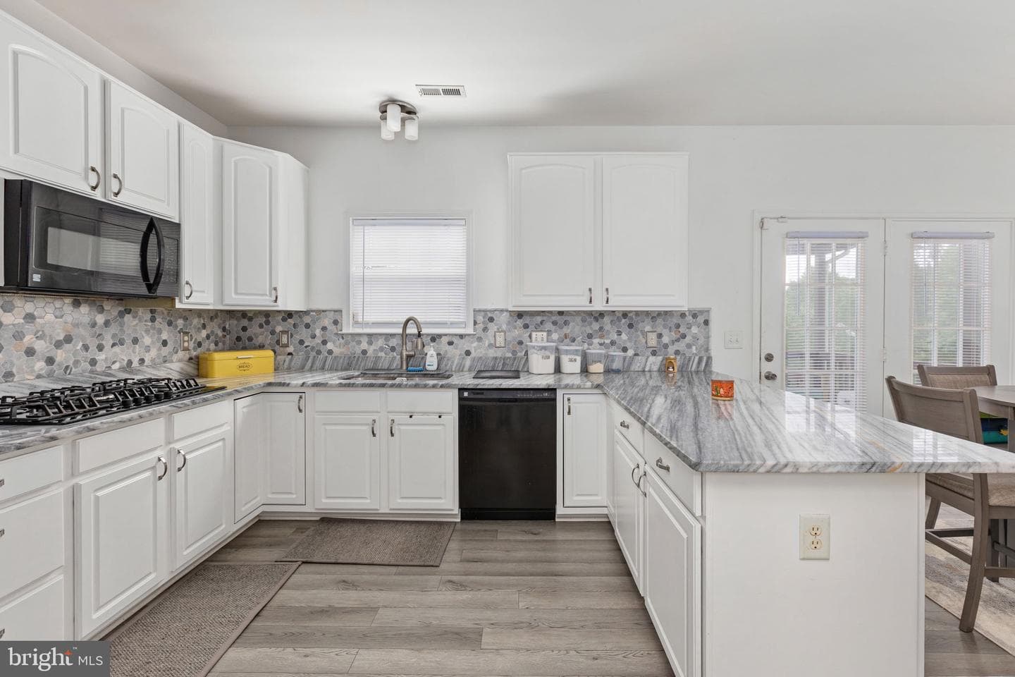 1004 Black Oak Court photo 19