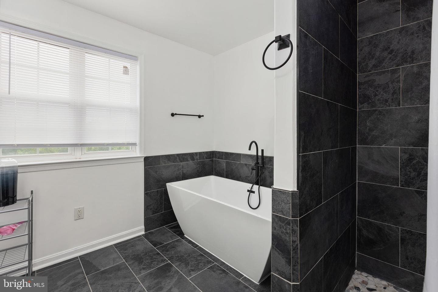 1004 Black Oak Court photo 45