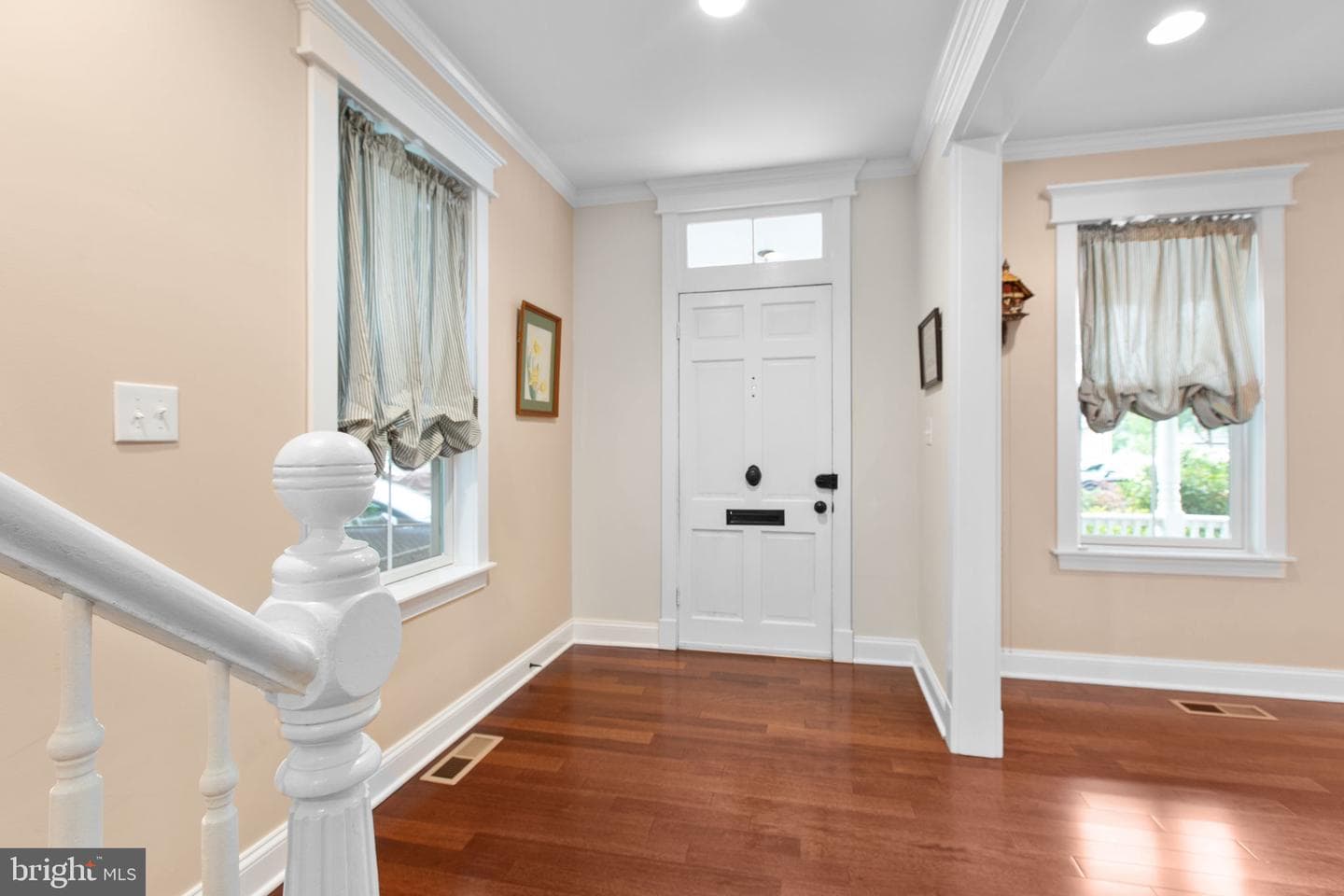 705 Charlotte Street photo 18