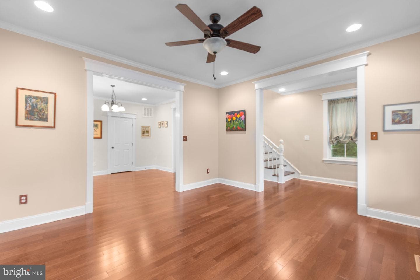 705 Charlotte Street photo 22