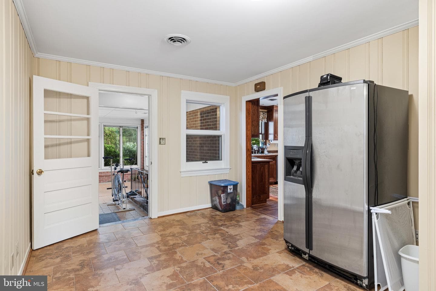 1420 Royston Street photo 18