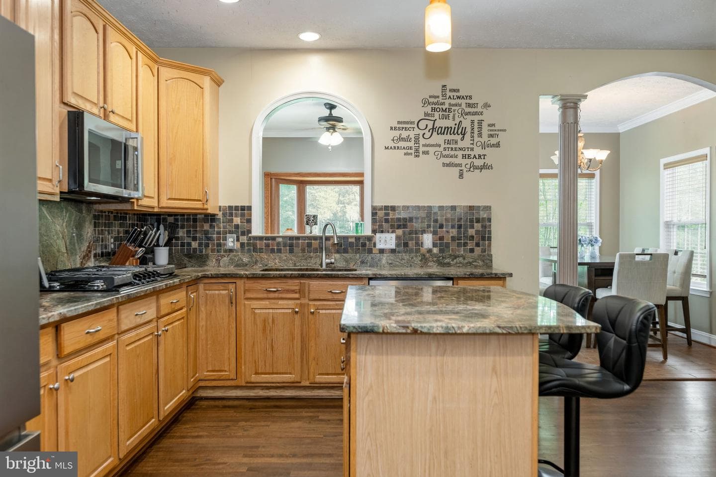 1005 Great Oaks Ln photo 12