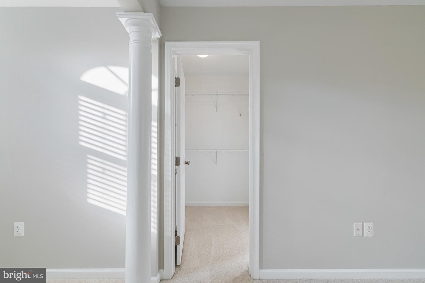 1100 Wright Court photo 25