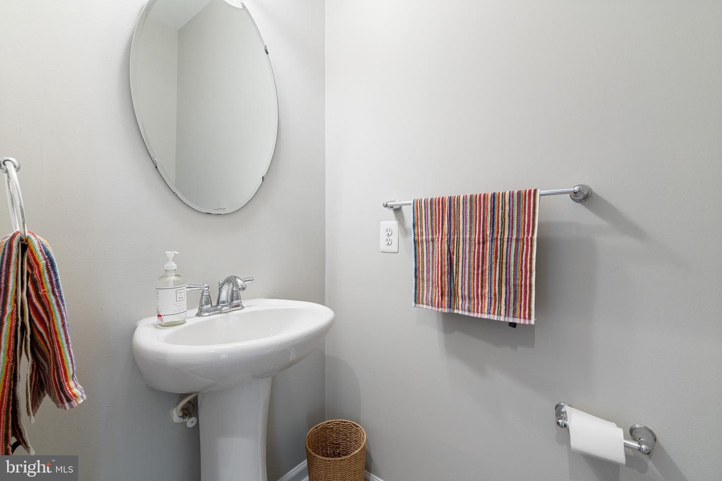 1100 Wright Court photo 27