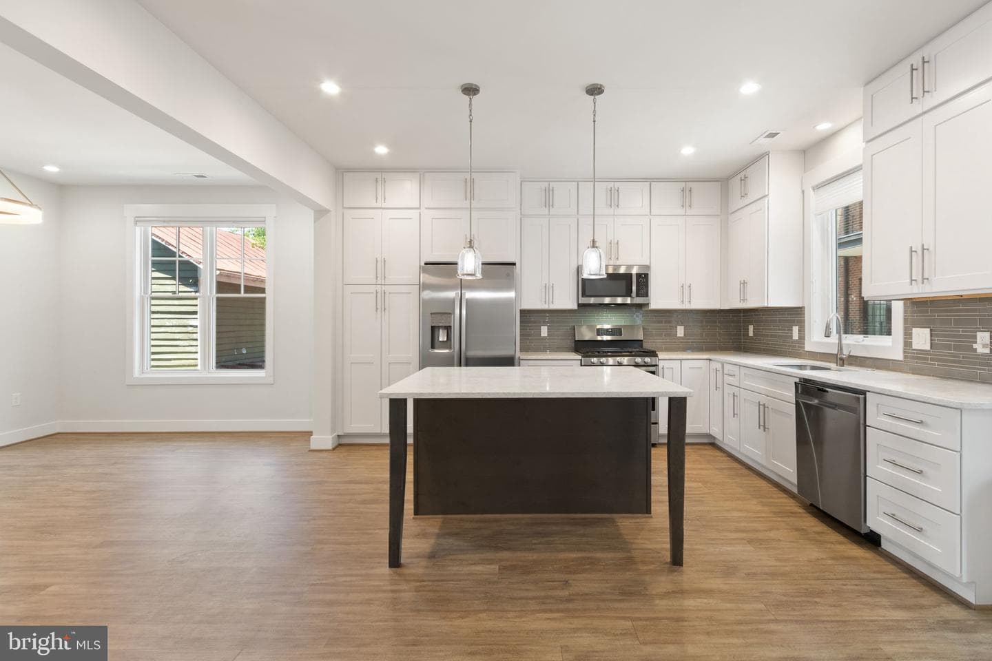 313 Charles Street photo 13