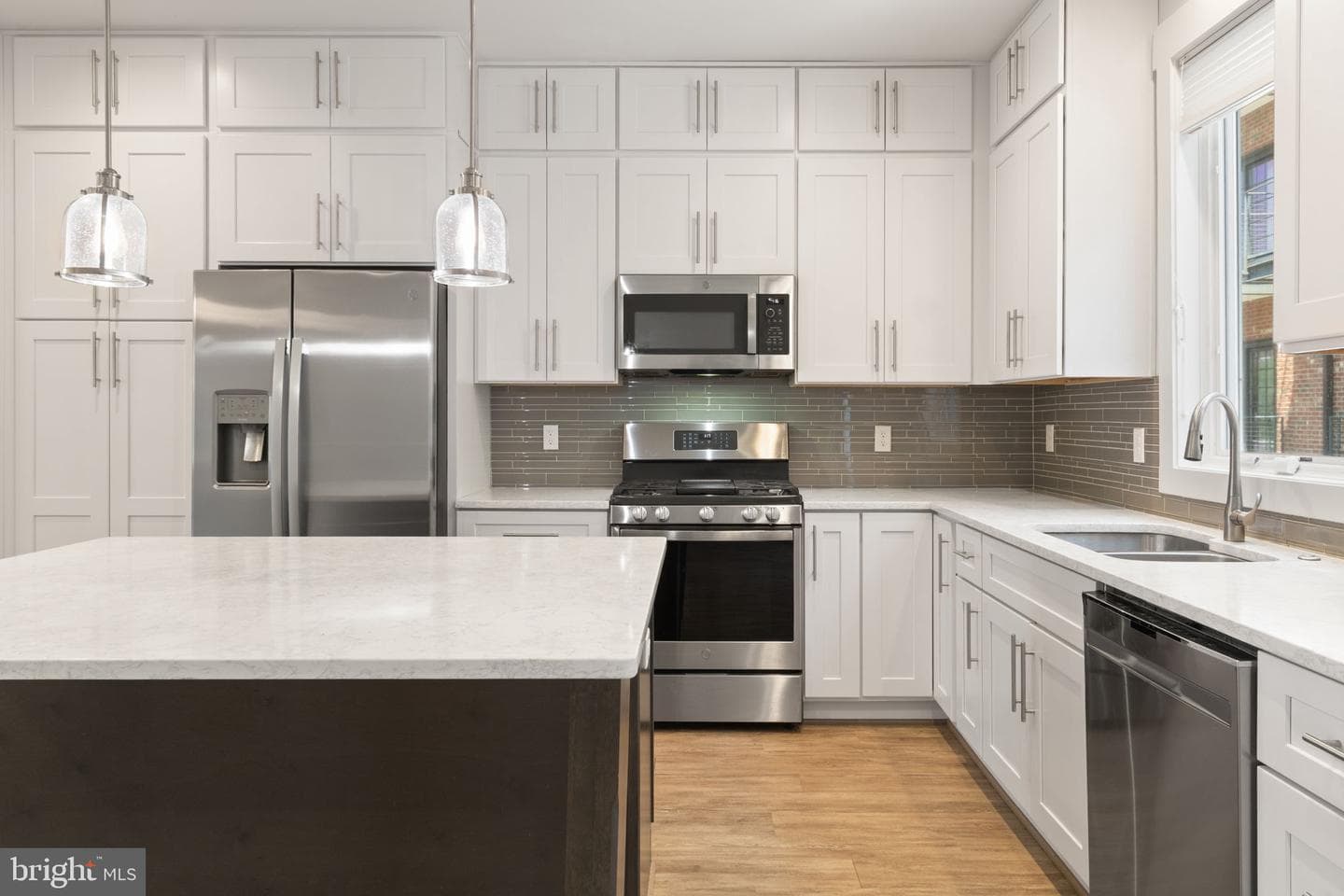 313 Charles Street photo 14