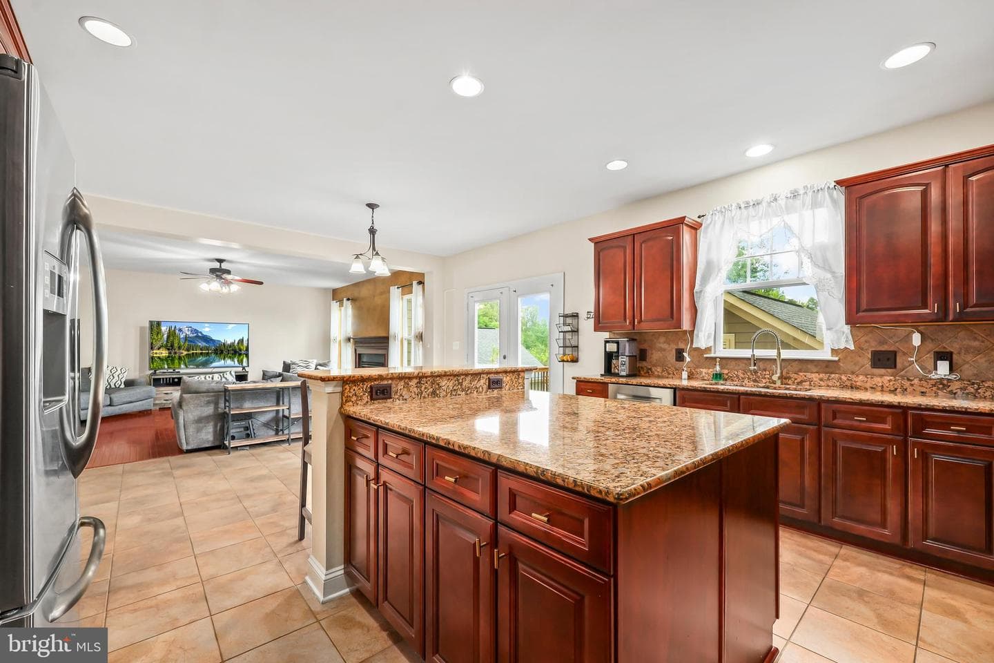 1402 Sands Cir photo 13