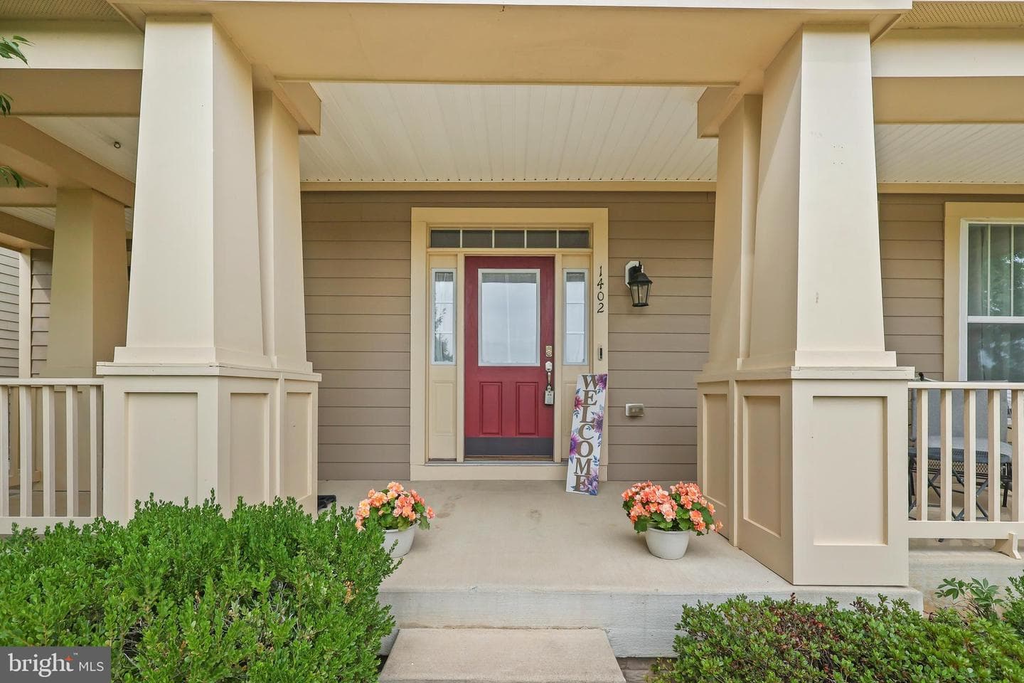 1402 Sands Cir photo 3