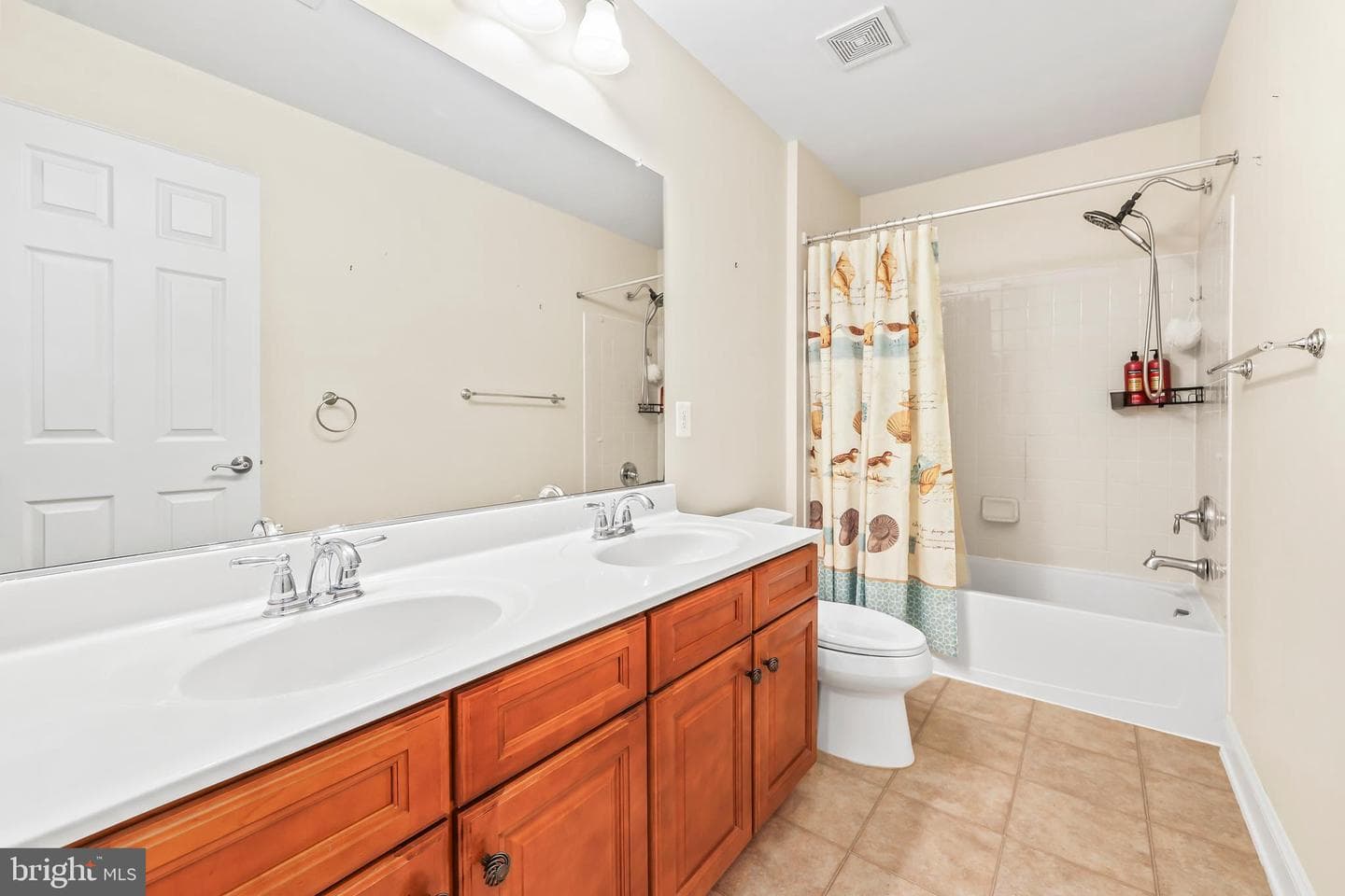1402 Sands Cir photo 32