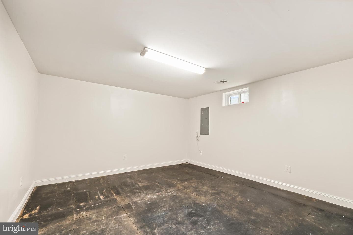 1402 Sands Cir photo 36