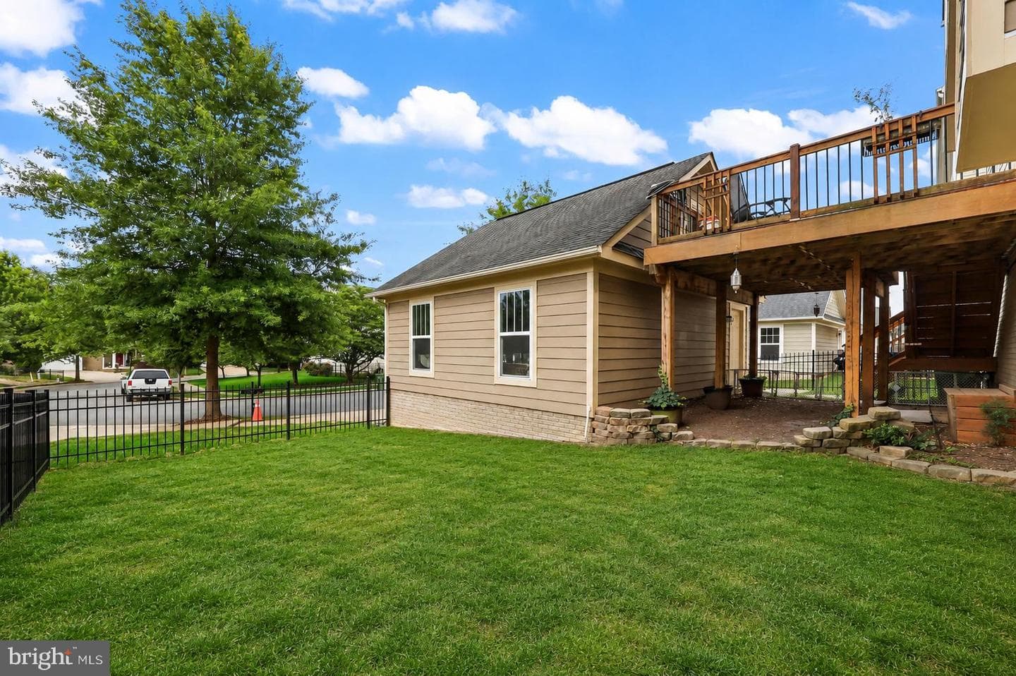 1402 Sands Cir photo 41