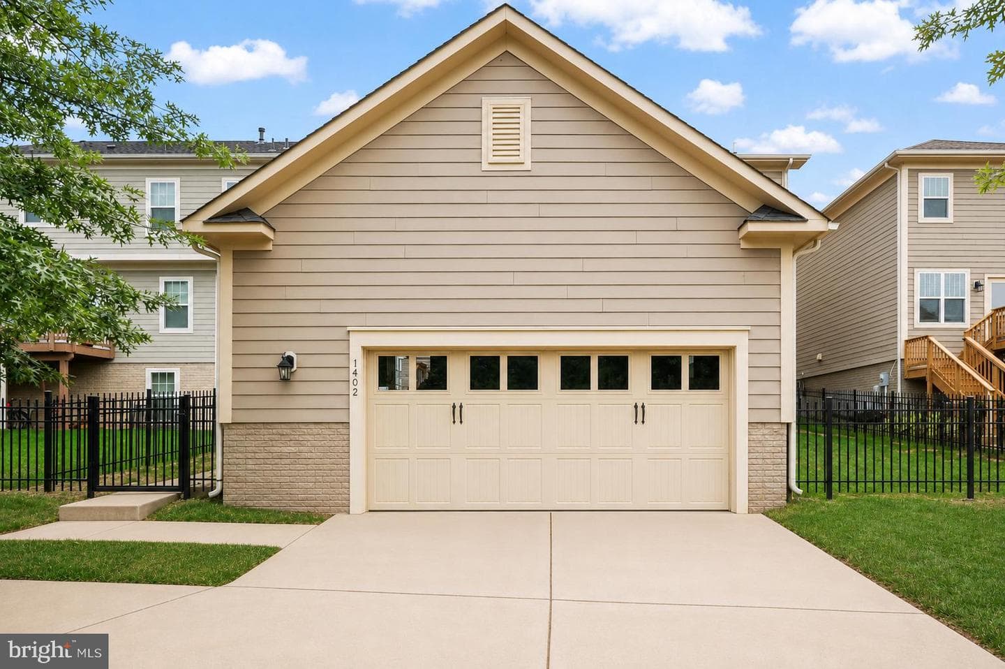 1402 Sands Cir photo 42