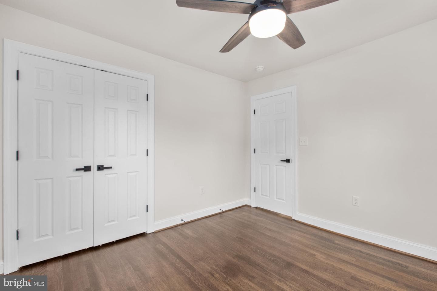 913 Sylvania Avenue photo 40