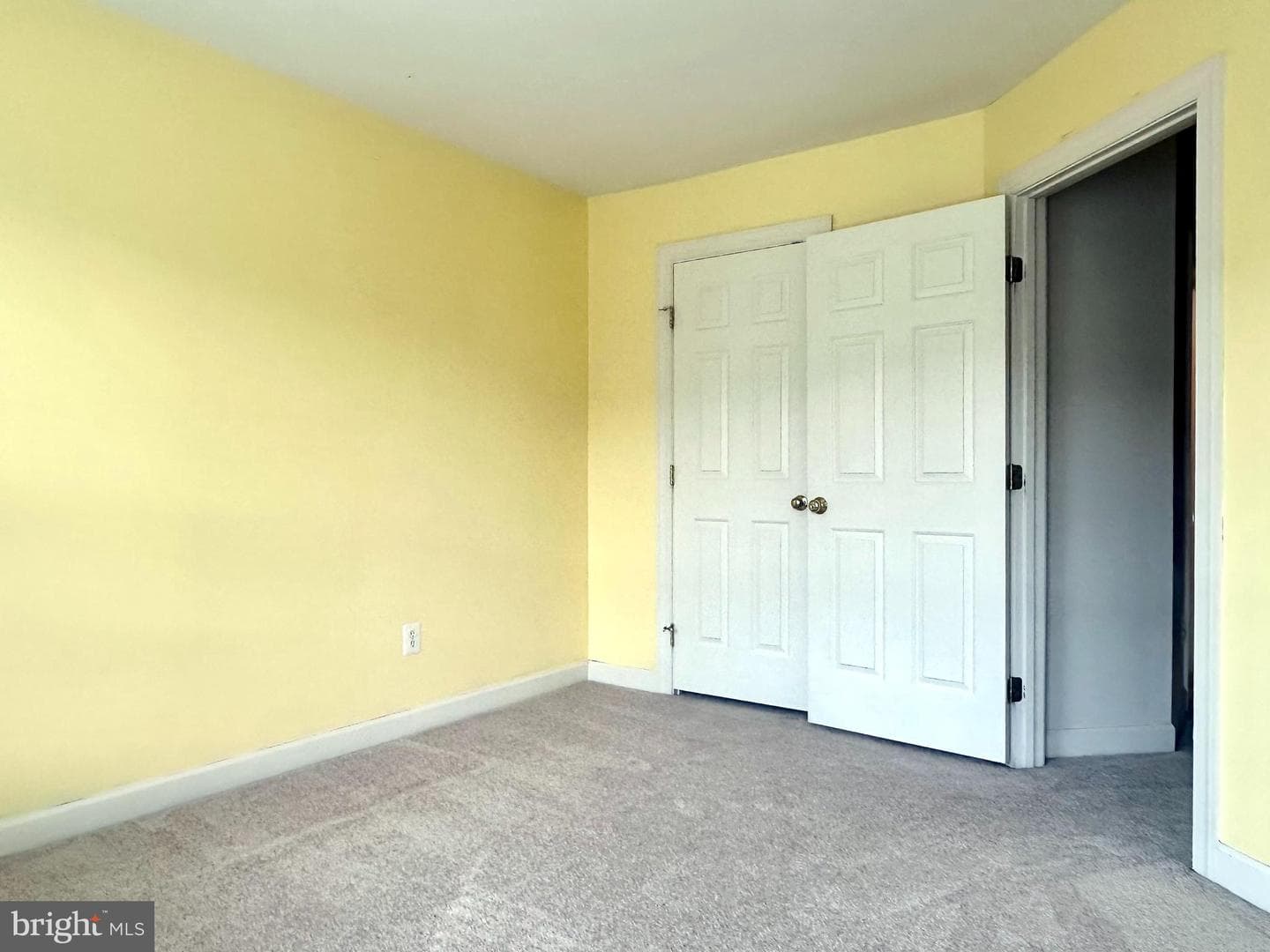 1040 Hotchkiss Place photo 21